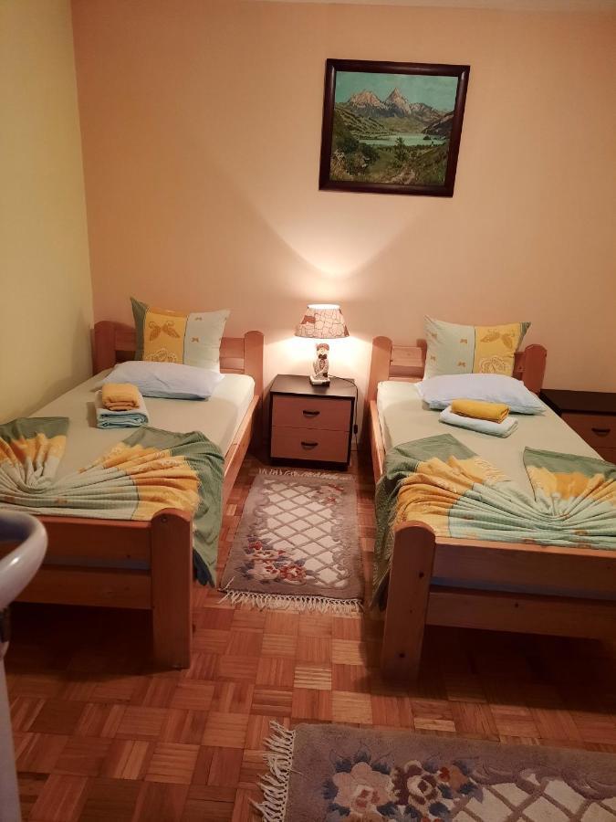 Guest House Rose Smederevska Palanka Exterior foto