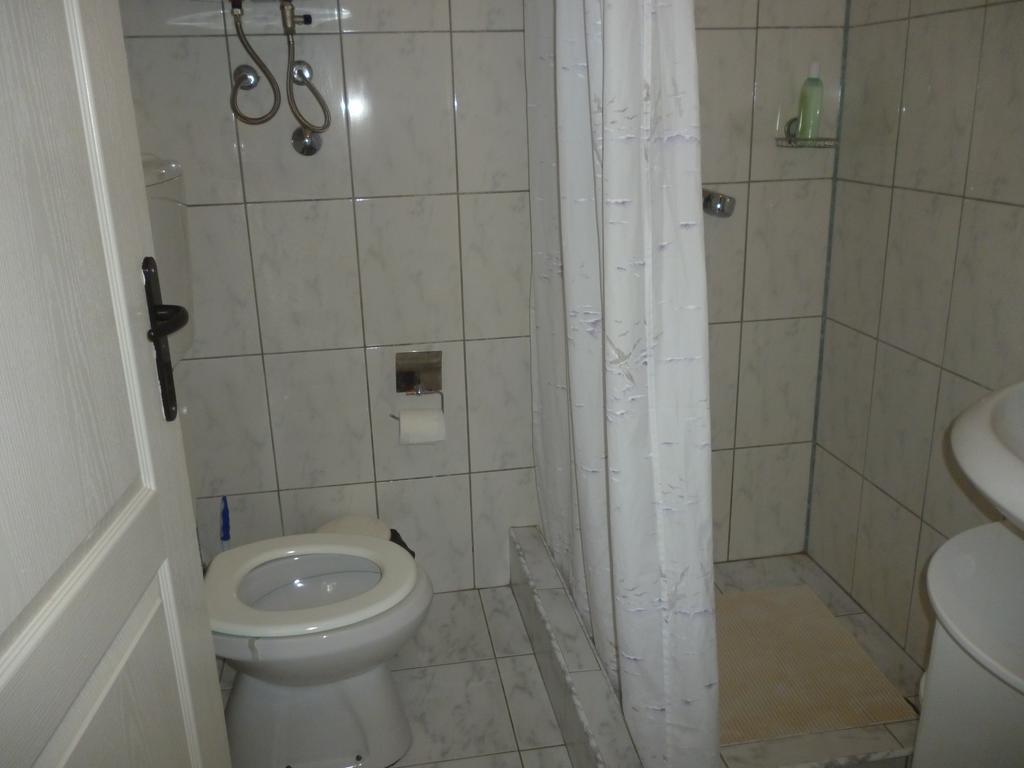 Guest House Rose Smederevska Palanka Exterior foto